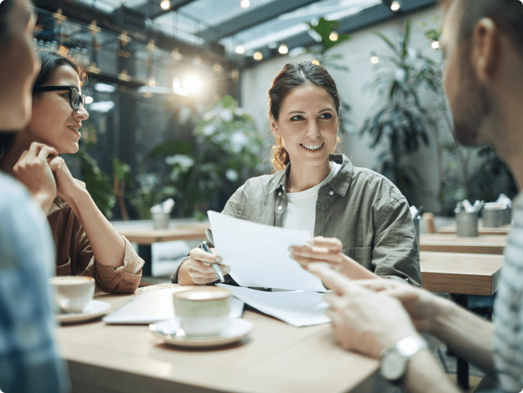 Personen die ein Geschäftsmeeting haben